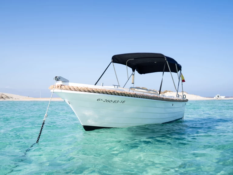 Motorboat to hire La Savina at the best price