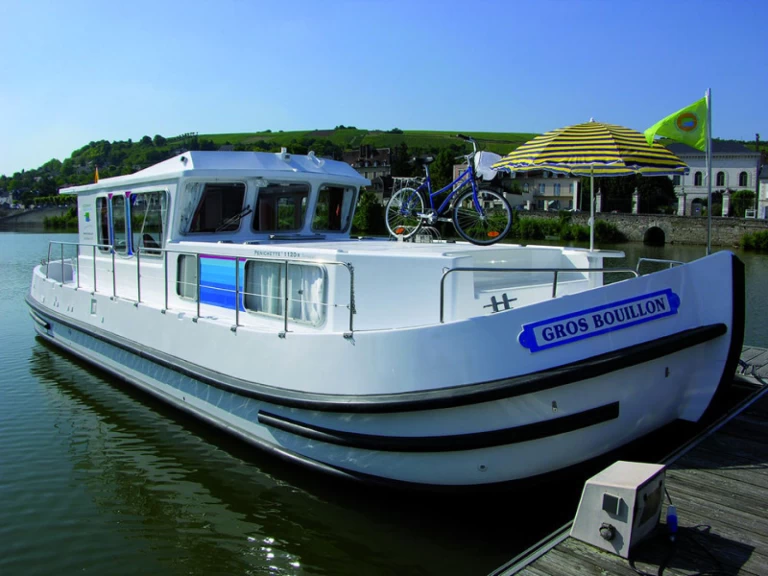 Hire a Pénichette Pénichette 1120 FR Bram