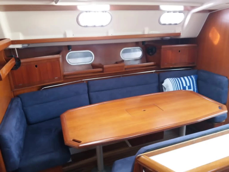 Hire Sailboat with or without skipper Dufour Astakós