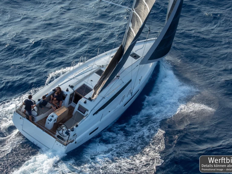 Hire Sailboat with or without skipper Jeanneau Rogoznica