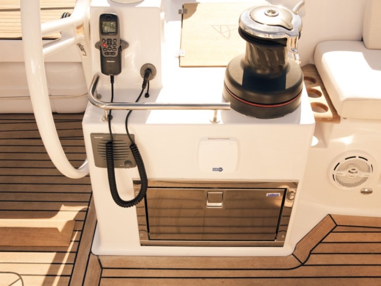 Sailboat to hire Punat at the best price