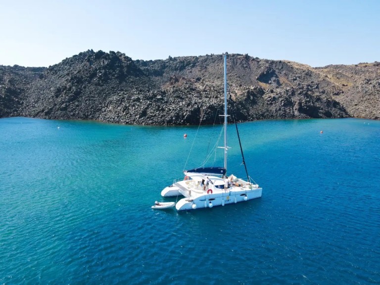 Yacht charter Nea Potidaia - Fountaine Pajot Lavezzi 40 on SamBoat