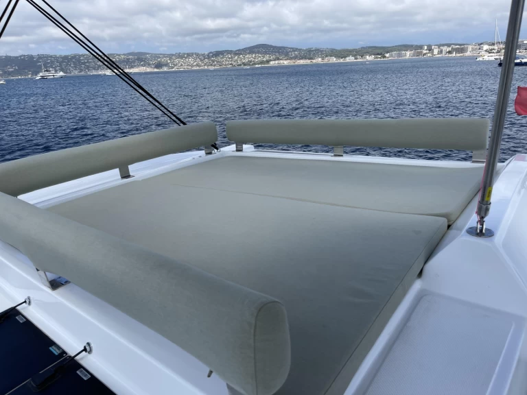 Hire a Bali Bali 4.2 Cannes