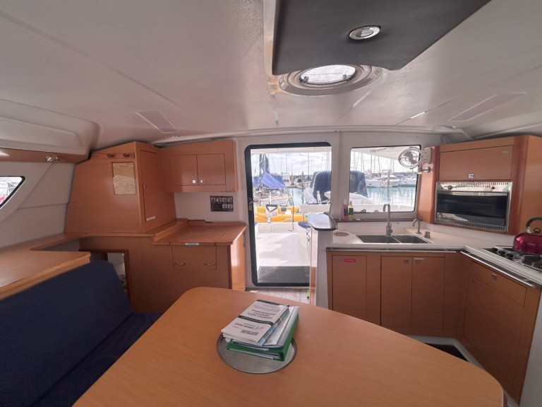 Hire Catamaran with or without skipper Fountaine Pajot Airlie Beach