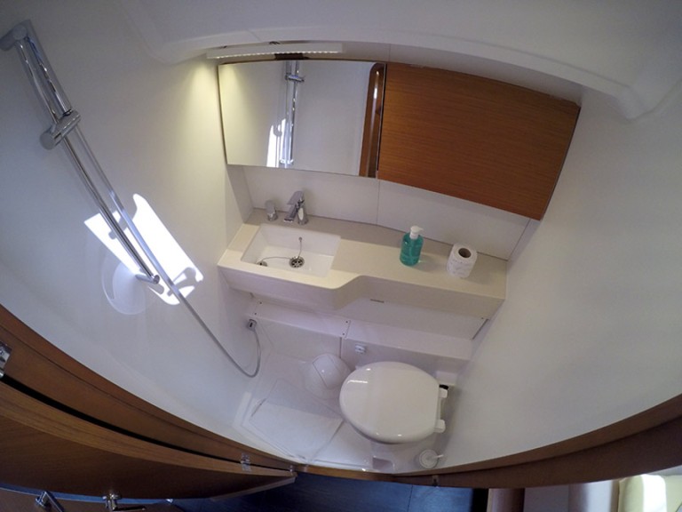 Hire Sailboat Dufour with a boat licence