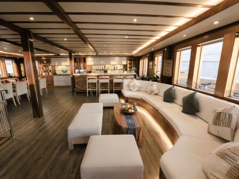 Hire Luxury Yacht with or without skipper  Sorong