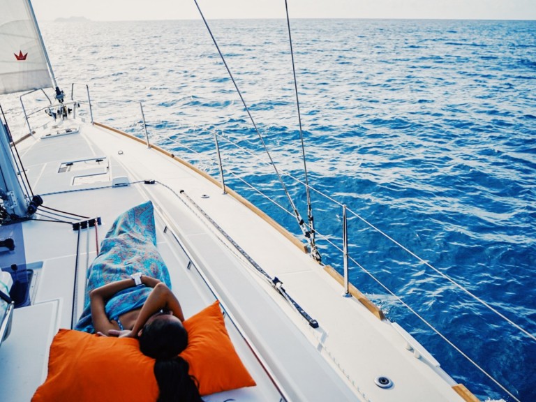 Hire Sailboat Bénéteau with a boat licence