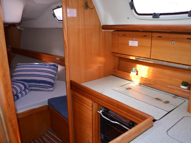 Hire a Bavaria Bavaria 34 Cruiser - 2 cab. Primošten