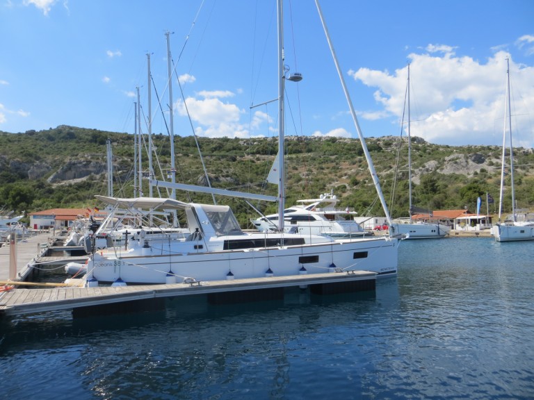 Hire a Bénéteau Oceanis 38.1 Primošten