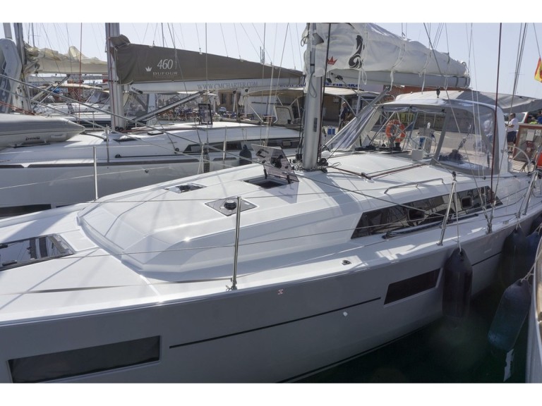 Sailboat hire in Port de Pollença - Bénéteau Oceanis 41.1 Perfomance