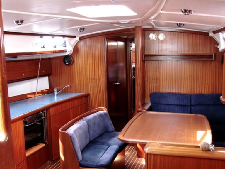 Yacht charter Saltsjö-duvnäs - Bavaria Bavaria 44 (Refit 2023) on SamBoat