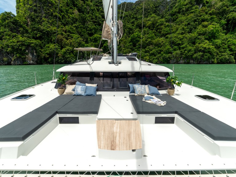 Catamaran to hire Phuket (City) at the best price