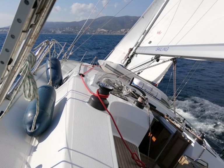 Hire Sailboat with or without skipper Bavaria Palma de Mallorca