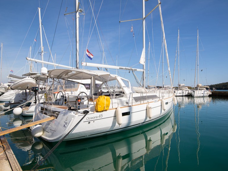 Bénéteau Oceanis 45 charter bareboat or skippered in  Pomer