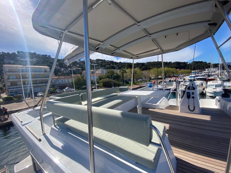 Charter a Bali Catamarans Bali 4.6 in Portisco on Samboat