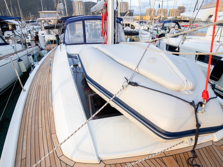 Hire Sailboat with or without skipper Bénéteau Castiglioncello