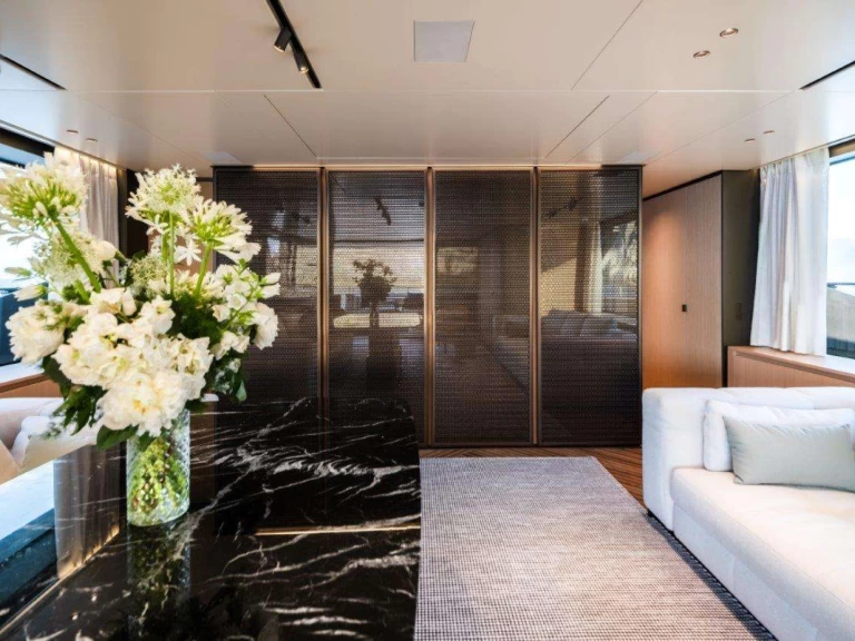 Yacht hire Croatia cheap Akira