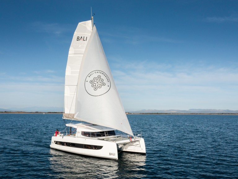Hire Catamaran Bali with a boat licence