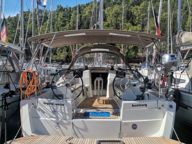 Charter a Jeanneau Sun Odyssey 389 in Skradin on Samboat