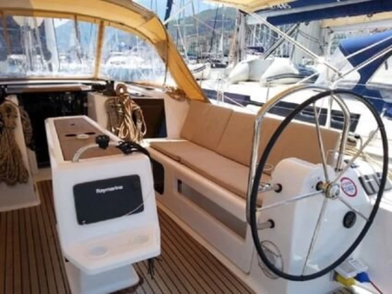 Charter a Dufour Dufour 425 Grand Large in Fethiye on Samboat