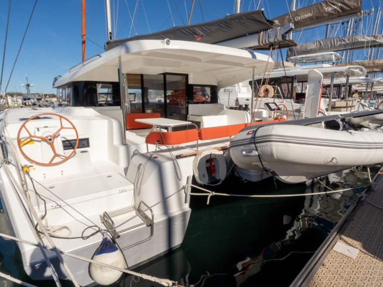 Hire Catamaran with or without skipper Excess Saint-Mandrier-sur-Mer
