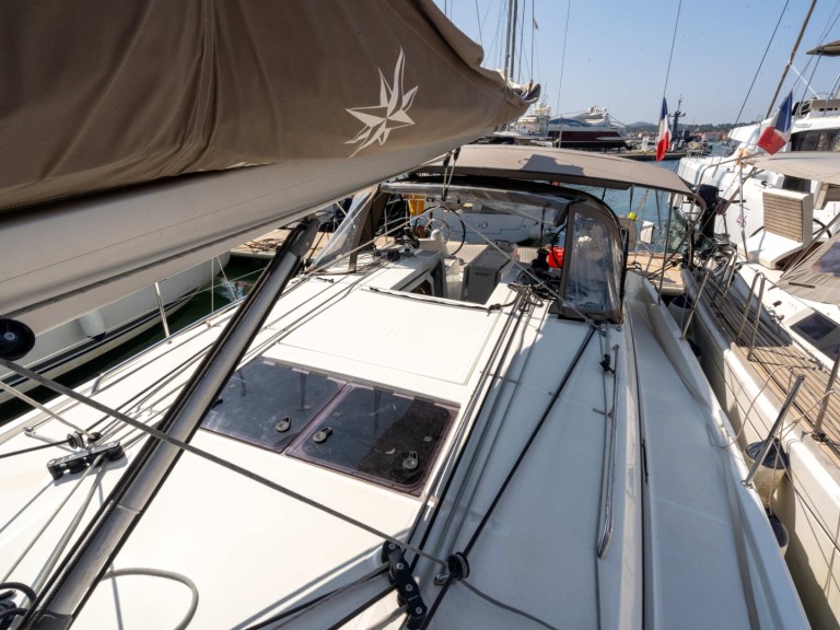 Yacht hire Saint-Mandrier-sur-Mer cheap Sun Odyssey 410