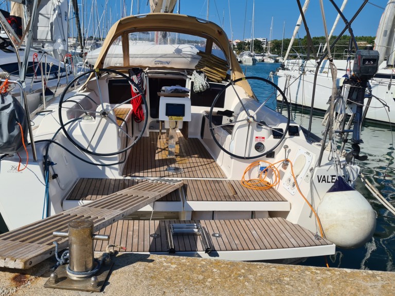 Dufour Dufour 350 Grand Large charter bareboat or skippered in  Zaton