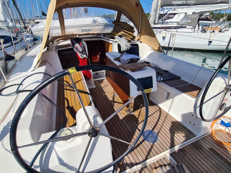 Yacht hire Zaton cheap Dufour 350 Grand Large