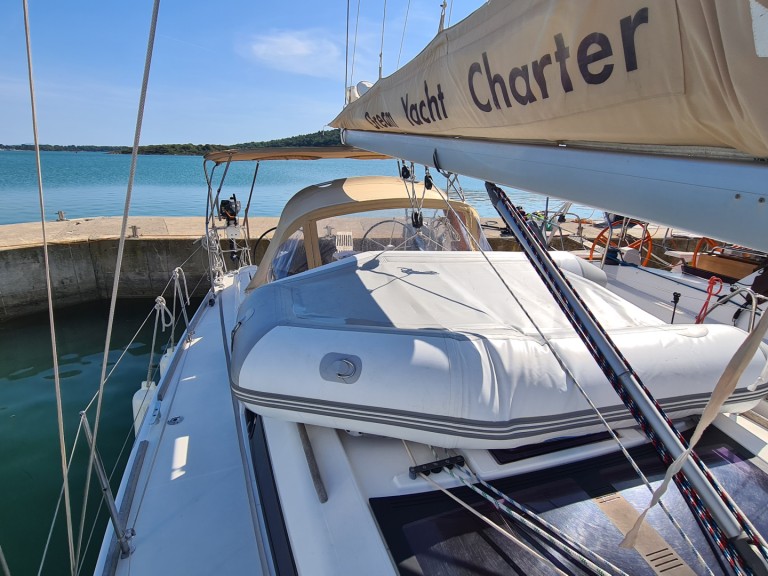 Charter a Dufour Dufour 350 Grand Large in Zaton on Samboat