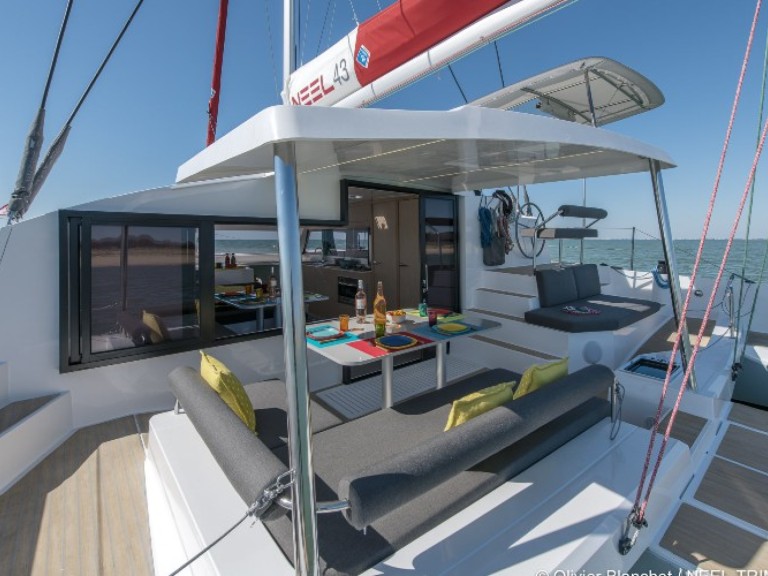 Yacht hire Toulon cheap Neel 43