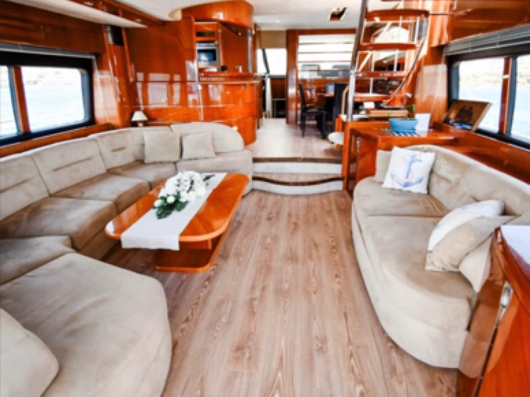Yacht charter Bodrum harbour - Special Motoryacht 2007 on SamBoat