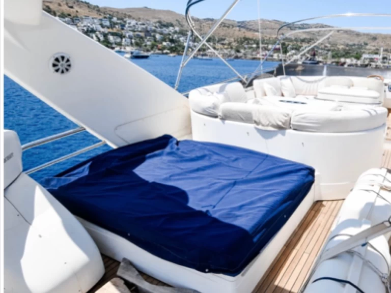 Hire Motorboat Special Motoryacht with a boat licence