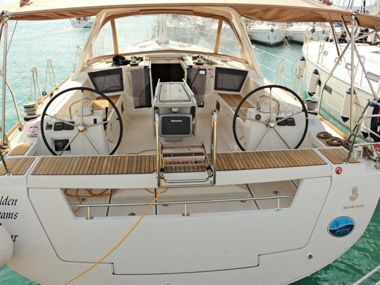 Sailboat to hire Sukošan at the best price
