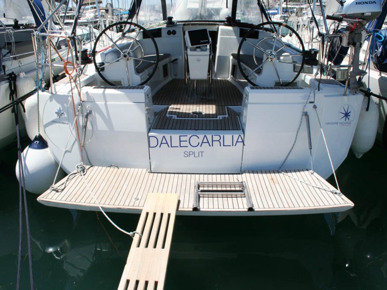 Hire a Jeanneau Sun Odyssey 449 Lidingö