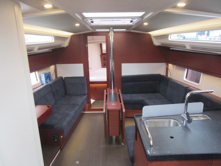 Hire Sailboat Hanse with a boat licence