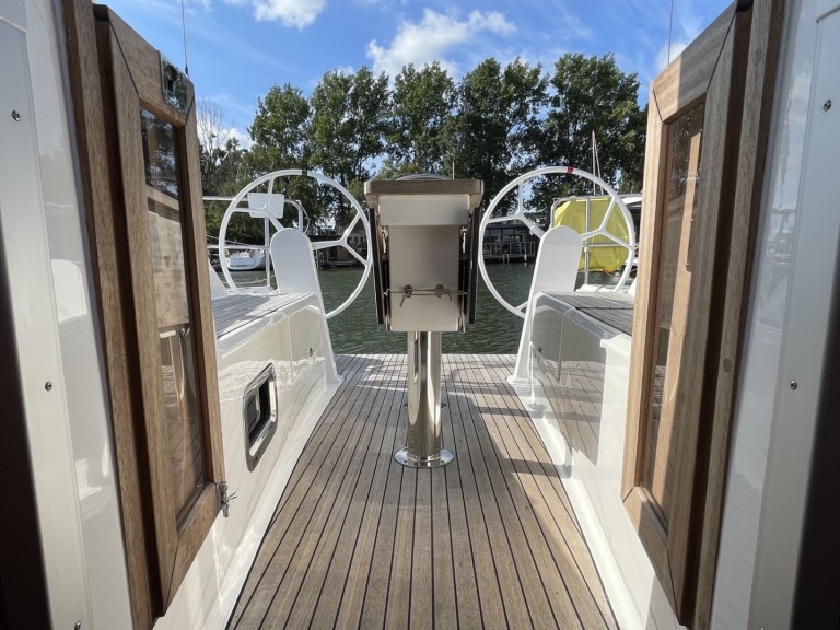 Hire a Bavaria Cruiser 34 Saltsjö-duvnäs
