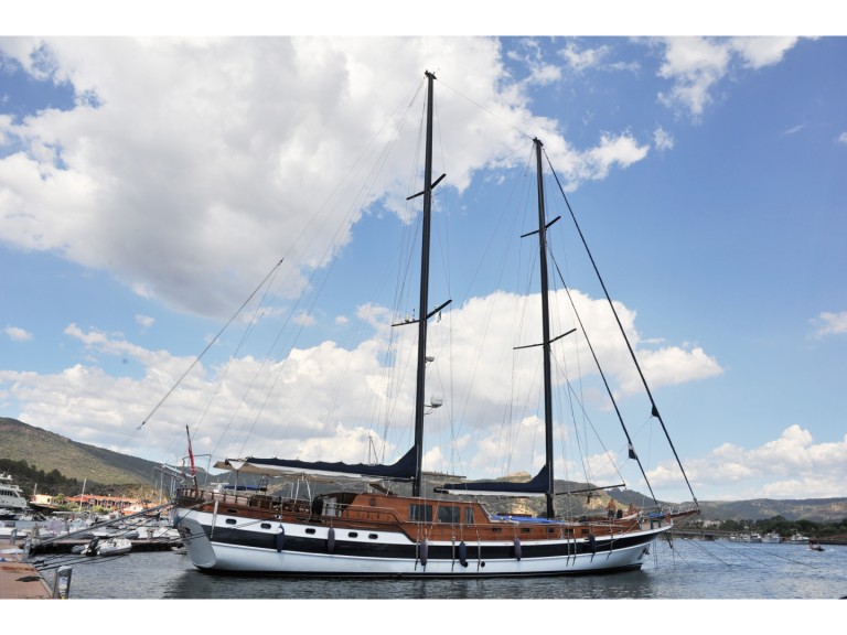 Hire Sailboat with or without skipper  Olbia