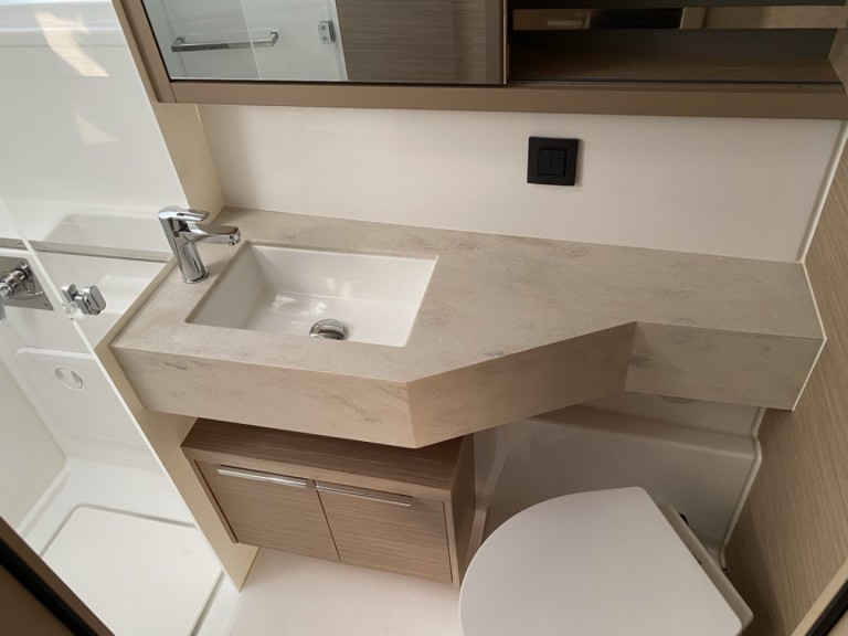 Catamaran hire in Cugnana Verde - Lagoon Lagoon 46