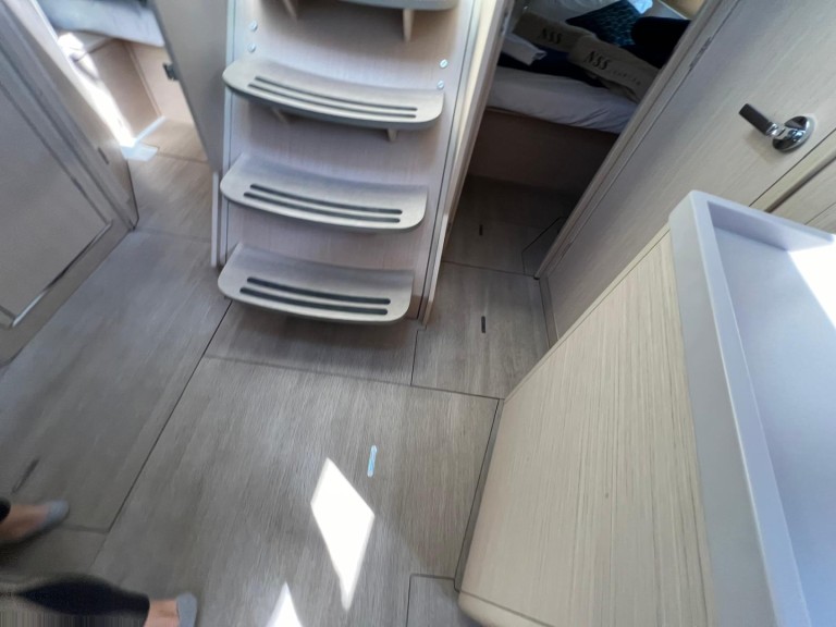 Hire a Bénéteau Oceanis 46.1 Castiglioncello