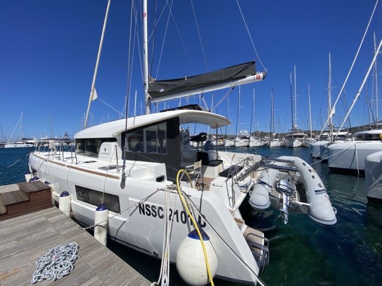Yacht charter Cugnana Verde - Lagoon Lagoon 40 on SamBoat