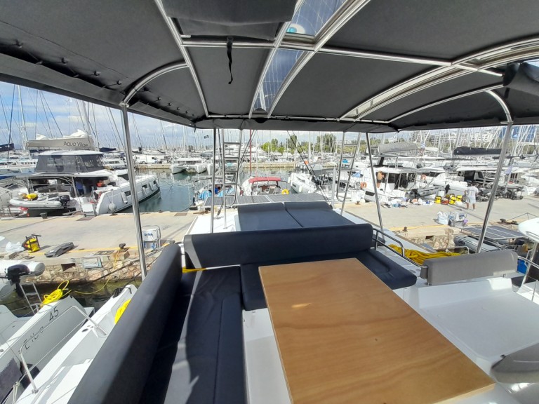 Catamaran to hire Alimos at the best price