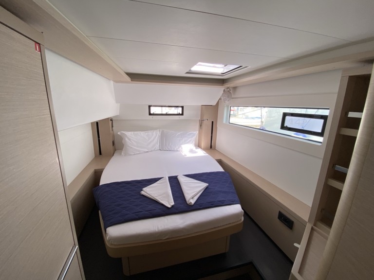 Hire Catamaran with or without skipper Lagoon Cugnana Verde