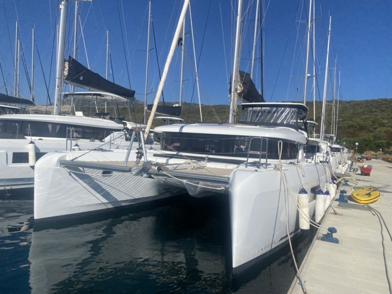 Hire Catamaran with or without skipper Lagoon Cugnana Verde