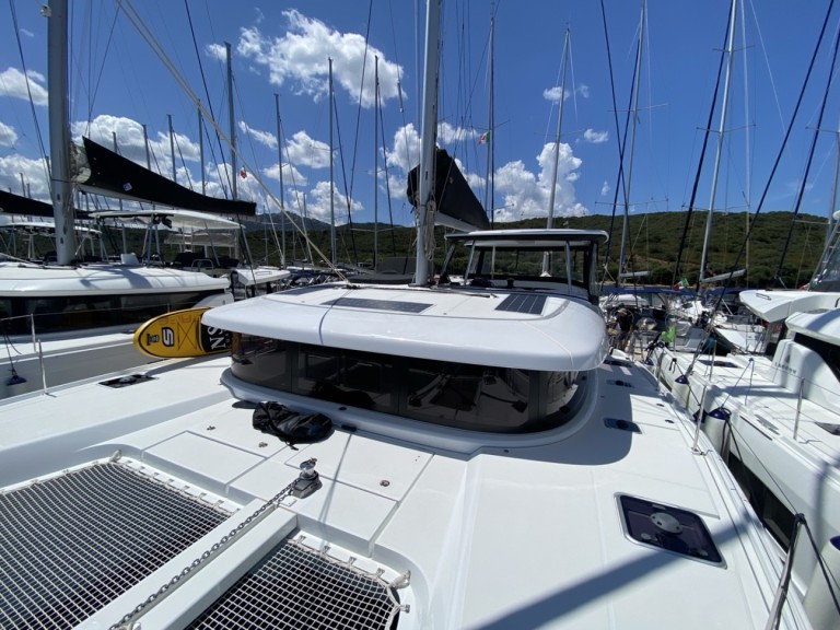 Yacht charter Cugnana Verde - Lagoon Lagoon 42 on SamBoat