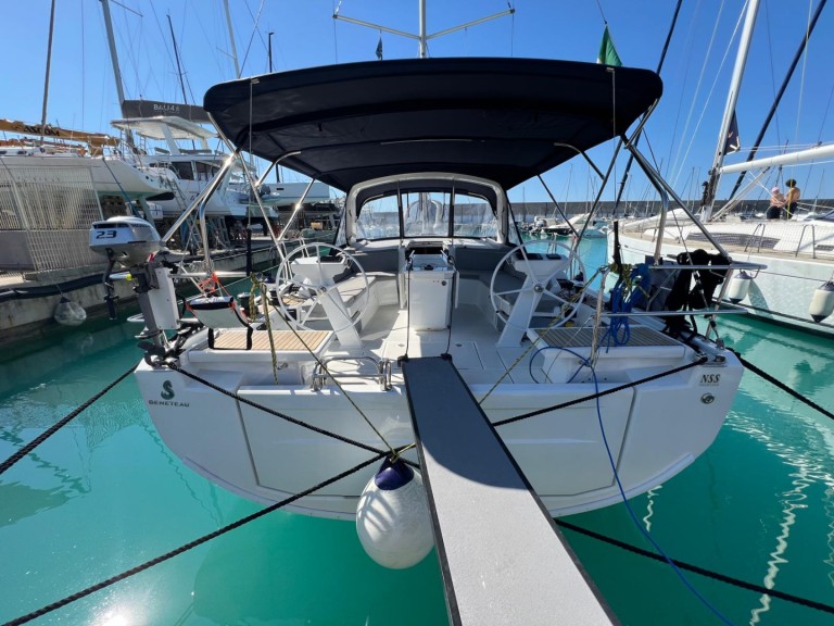 Sailboat to hire Castiglioncello at the best price