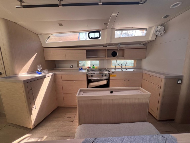 Yacht charter Castiglioncello - Bénéteau Oceanis 46.1 on SamBoat