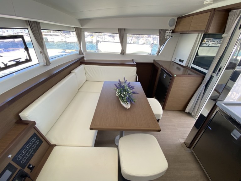 Hire Catamaran with or without skipper Lagoon Cugnana Verde