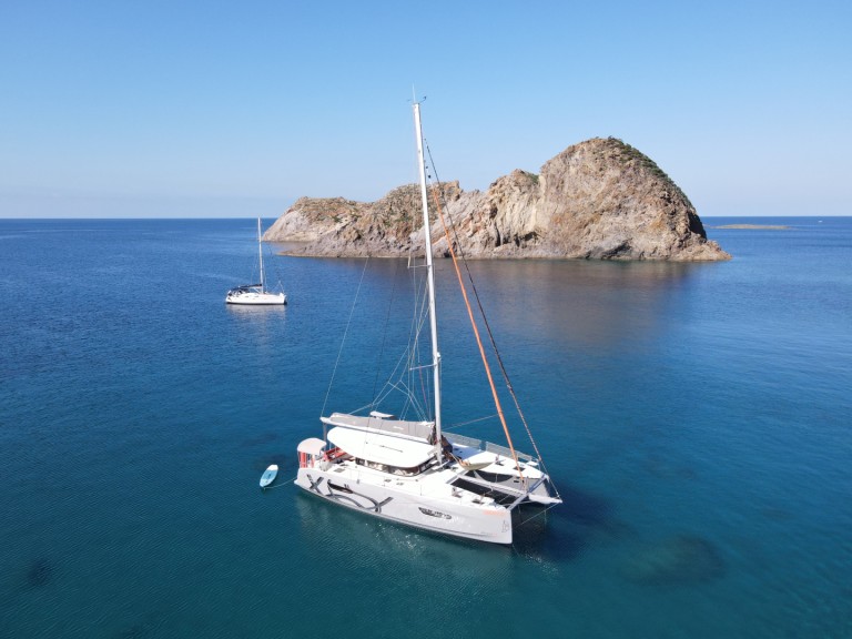 Catamaran to hire Nettuno at the best price