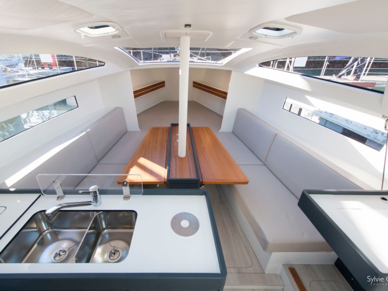 Hire Sailboat with or without skipper RM La Rochelle