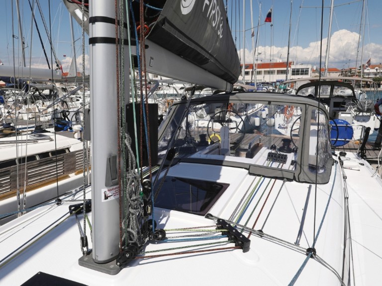 Hire Sailboat Bénéteau with a boat licence